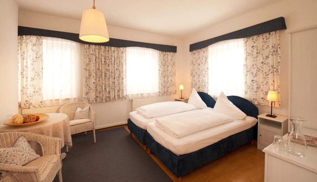 Gasthof Badl - Bed & Breakfast Hall in Tirol Δωμάτιο φωτογραφία